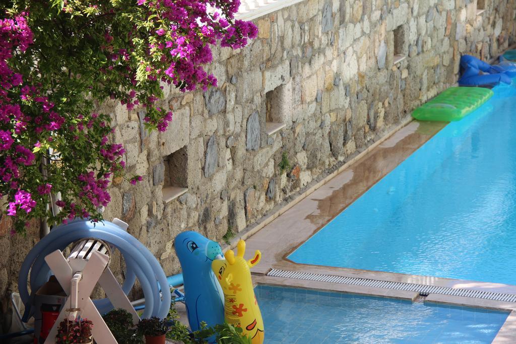 Kabasakal Hotel Çeşme Exteriör bild