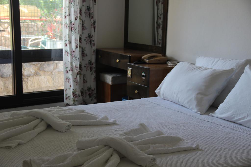 Kabasakal Hotel Çeşme Exteriör bild