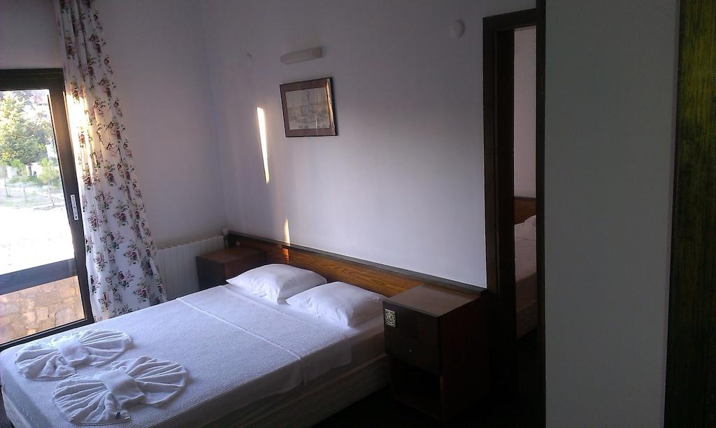 Kabasakal Hotel Çeşme Rum bild
